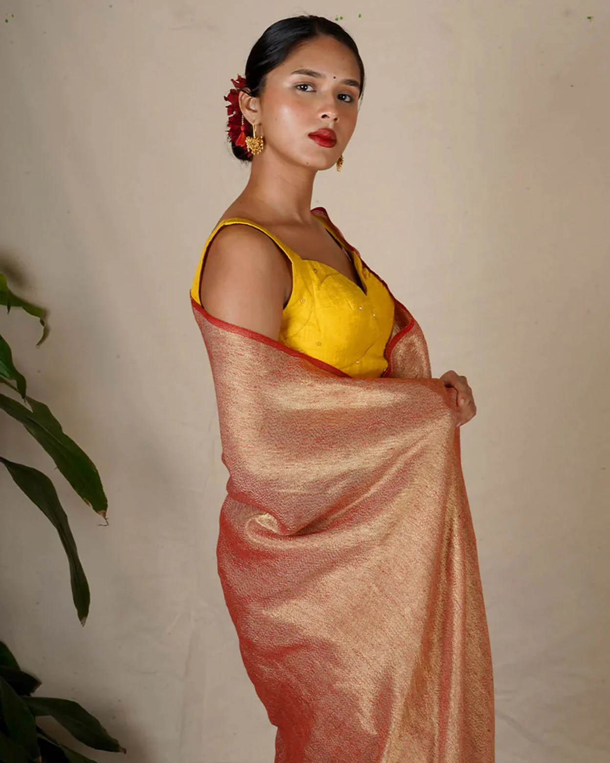 Abhati Red Handwoven Linen Zari Saree - Eknoor - Image 8