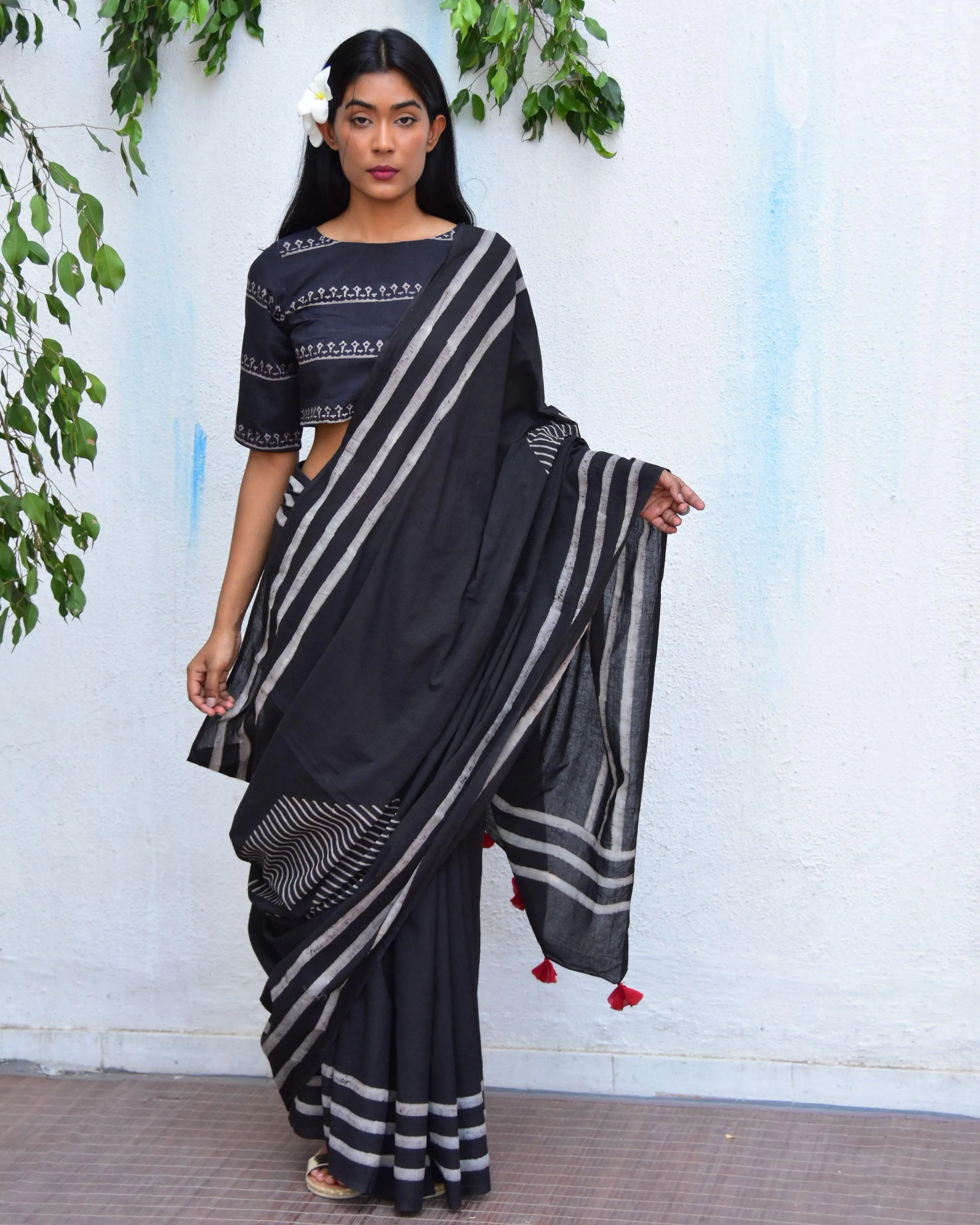 Black Blockprinted Crop Top Cotton Blouse - Image 4