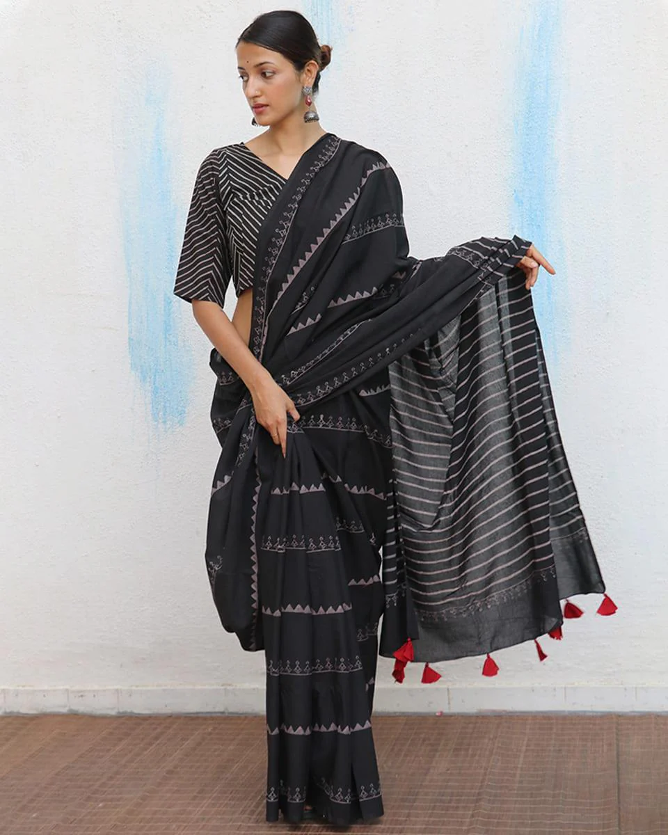 Black Cotton Crop Top Blouse - Image 4