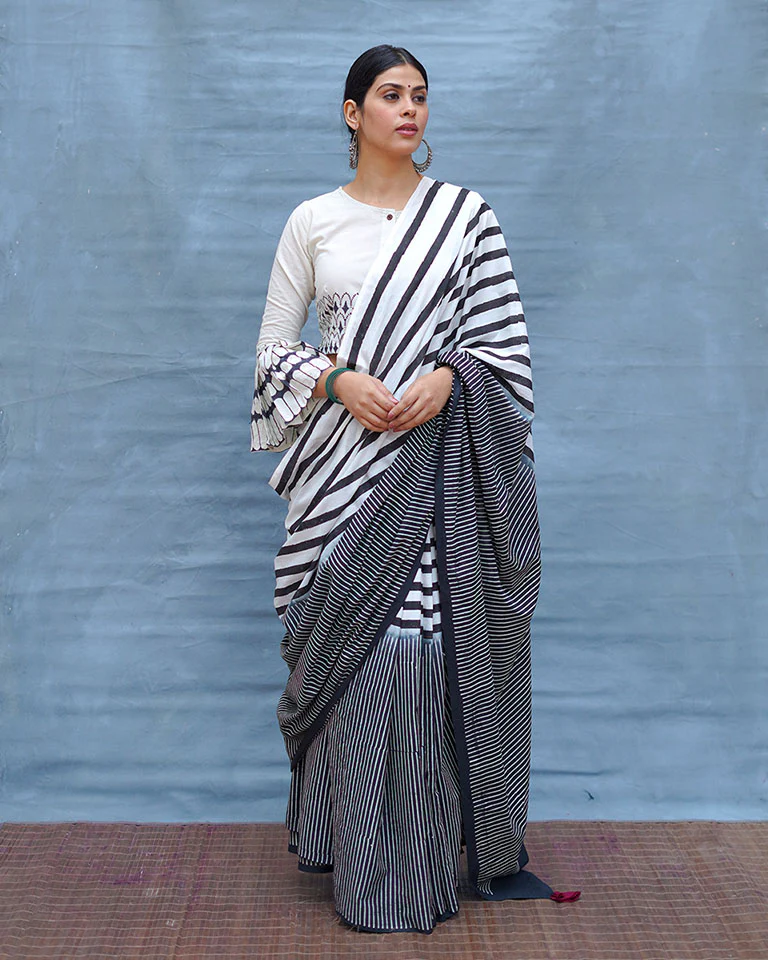 Black or White Handblock Print Cotton Saree - MIS - Image 12