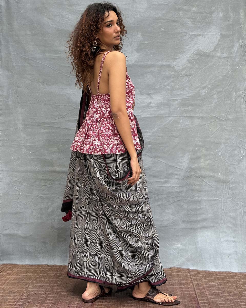 Blush of Dusk Black Block printed Cotton Saree - Image 12