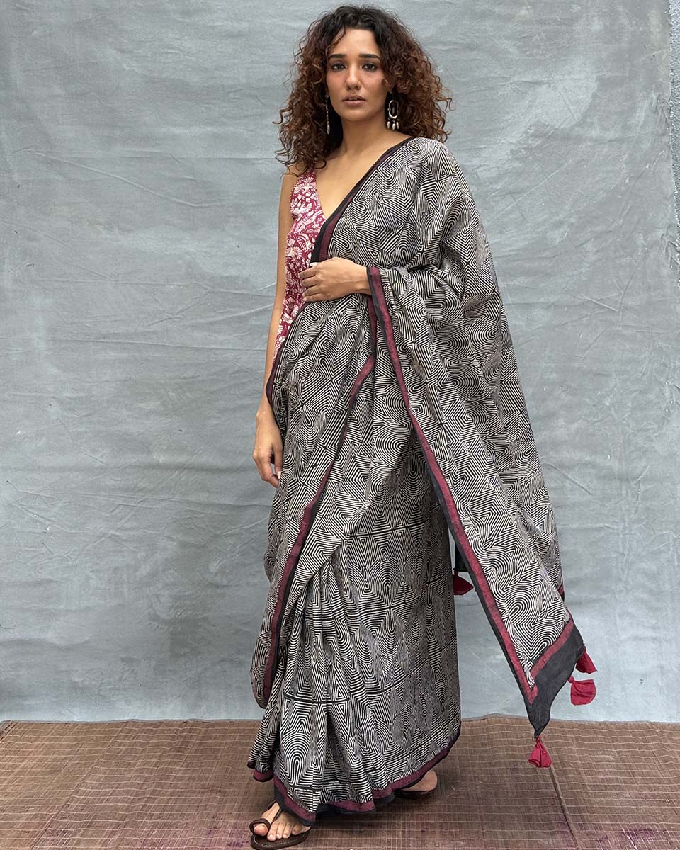 Blush of Dusk Black Block printed Cotton Saree - Image 9