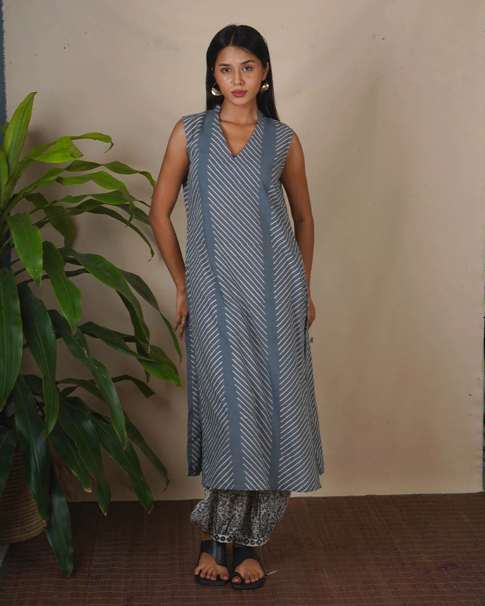 Cloud Kiss Grey Block Printed Kurti - BMS - Image 2