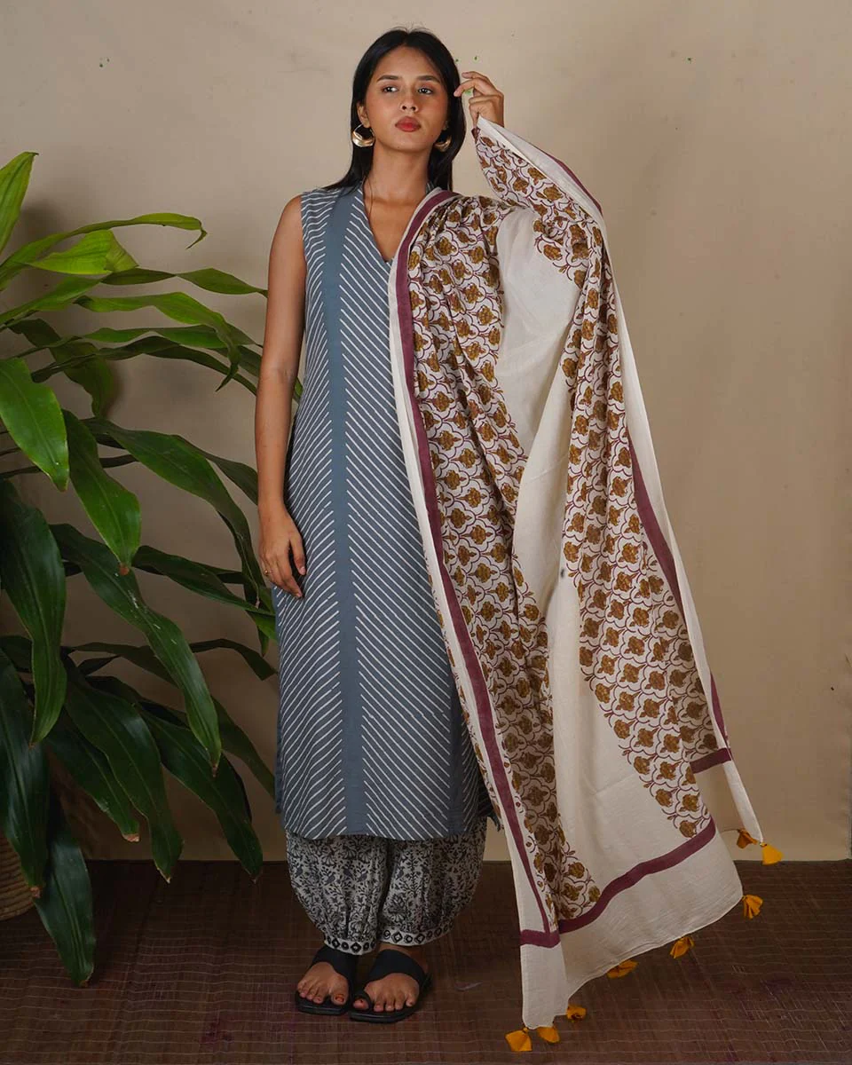 Eden Ivory Block Printed Cotton Dupatta - WW - Image 5