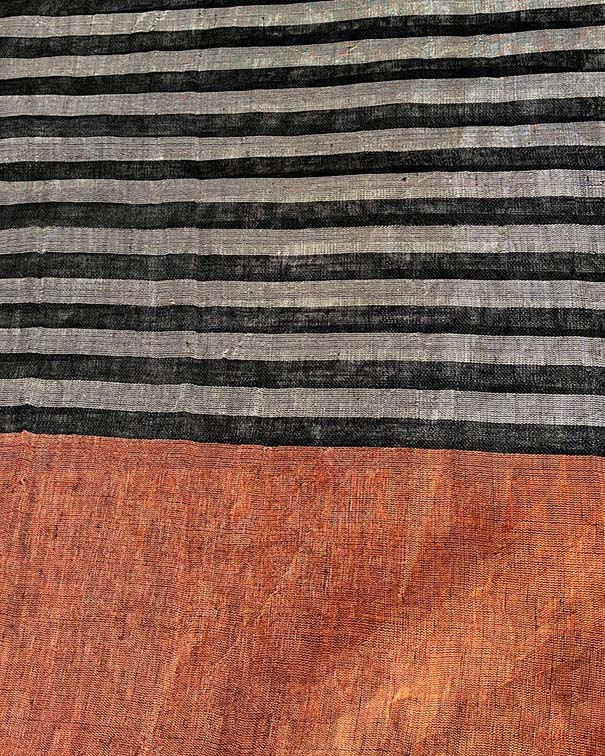 Follow Dawn Black Handwoven Linen Saree - TARA - Image 13