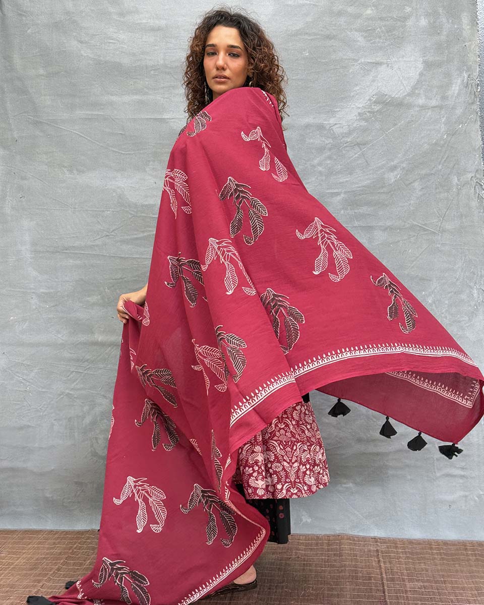 Hues of Horizon Blockprinted Cotton Dupatta - Image 6