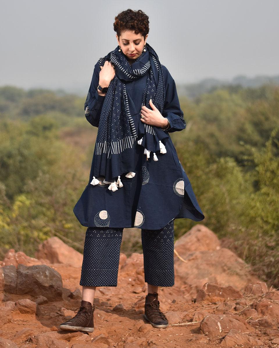 Indigo Flow Blockprinted Cotton Dupatta - Awargi - Image 3