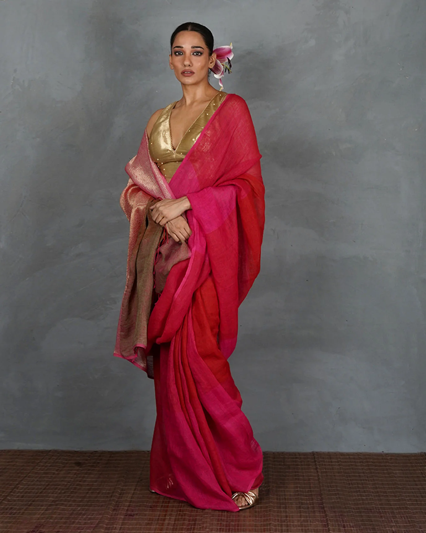 Inner Glow Red With Pink Handwoven Linen Saree - TARA - Image 11
