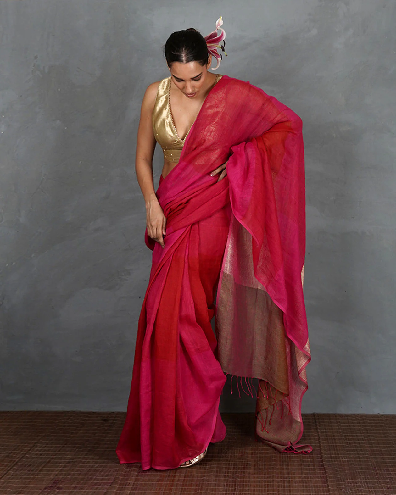 Inner Glow Red With Pink Handwoven Linen Saree - TARA - Image 6