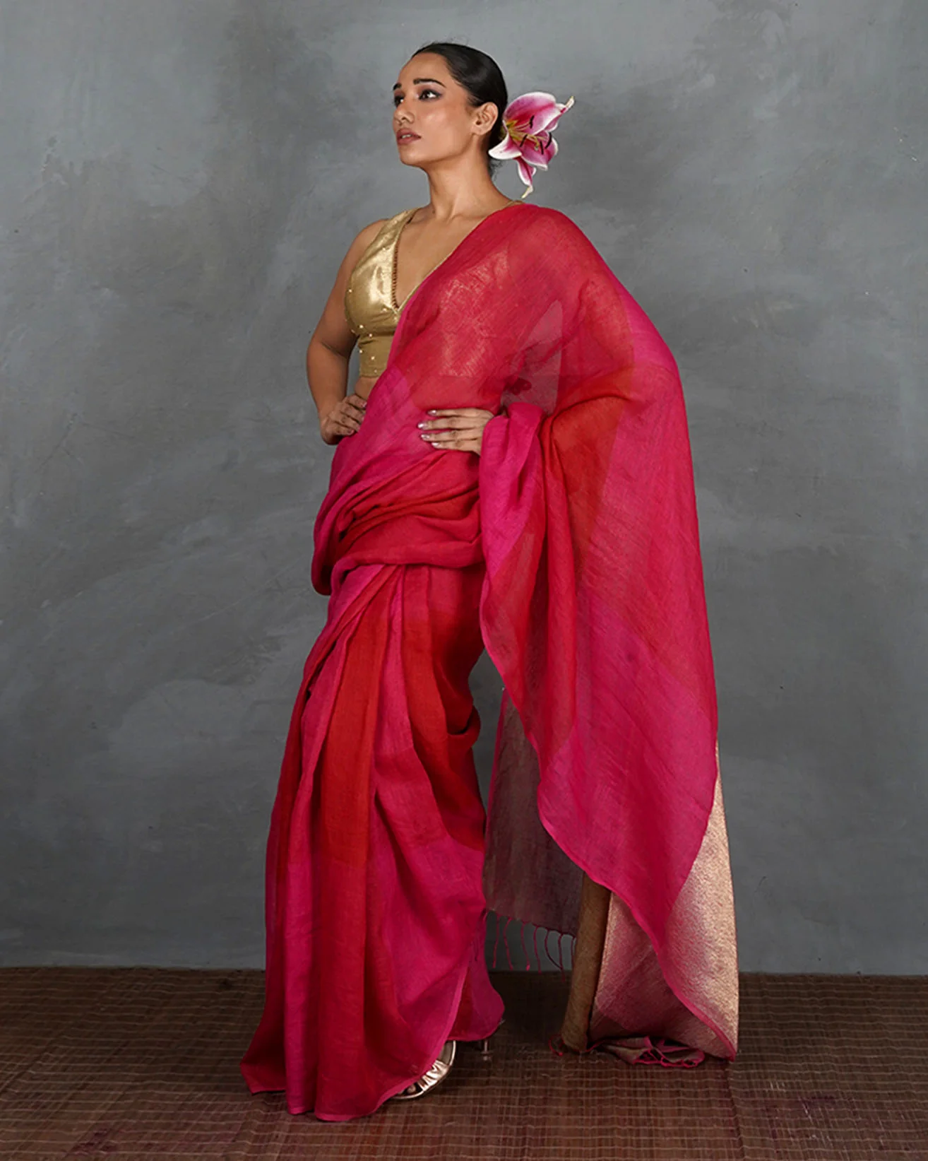 Inner Glow Red With Pink Handwoven Linen Saree - TARA - Image 8