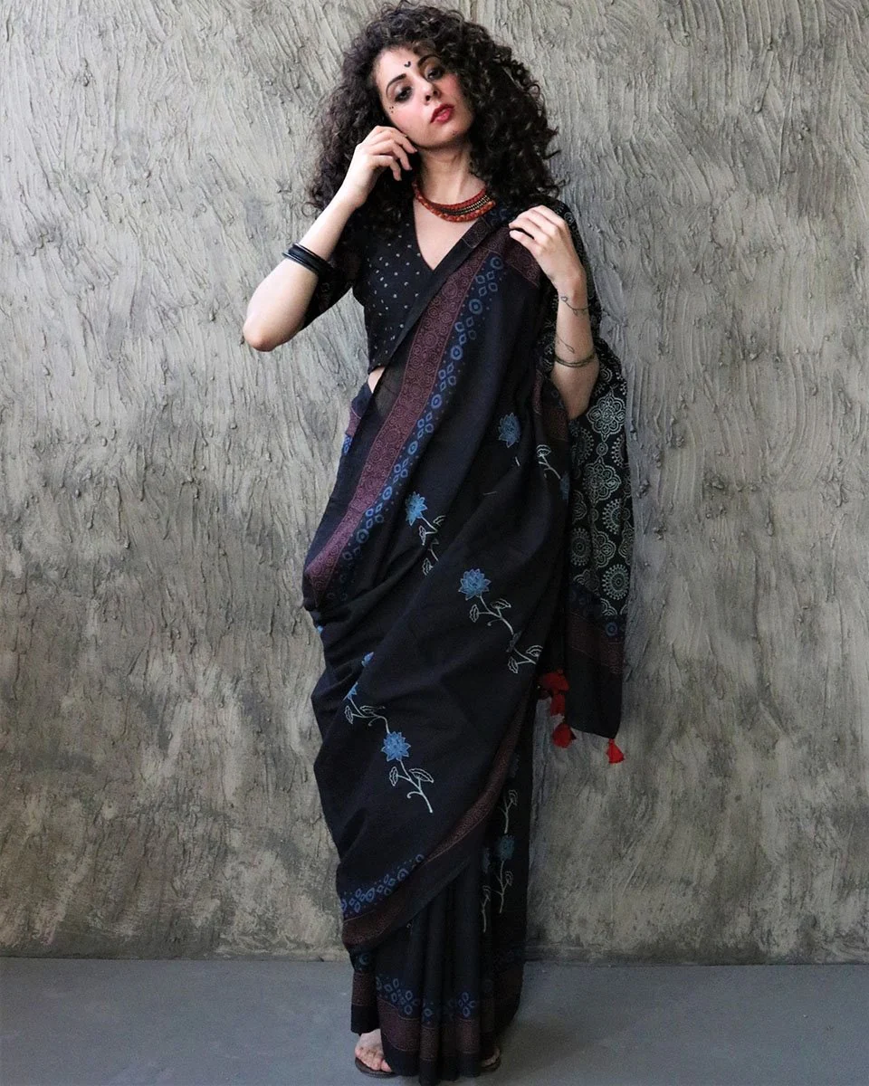 Oriana Handblockprinted Cotton Saree - Kohl - Image 2