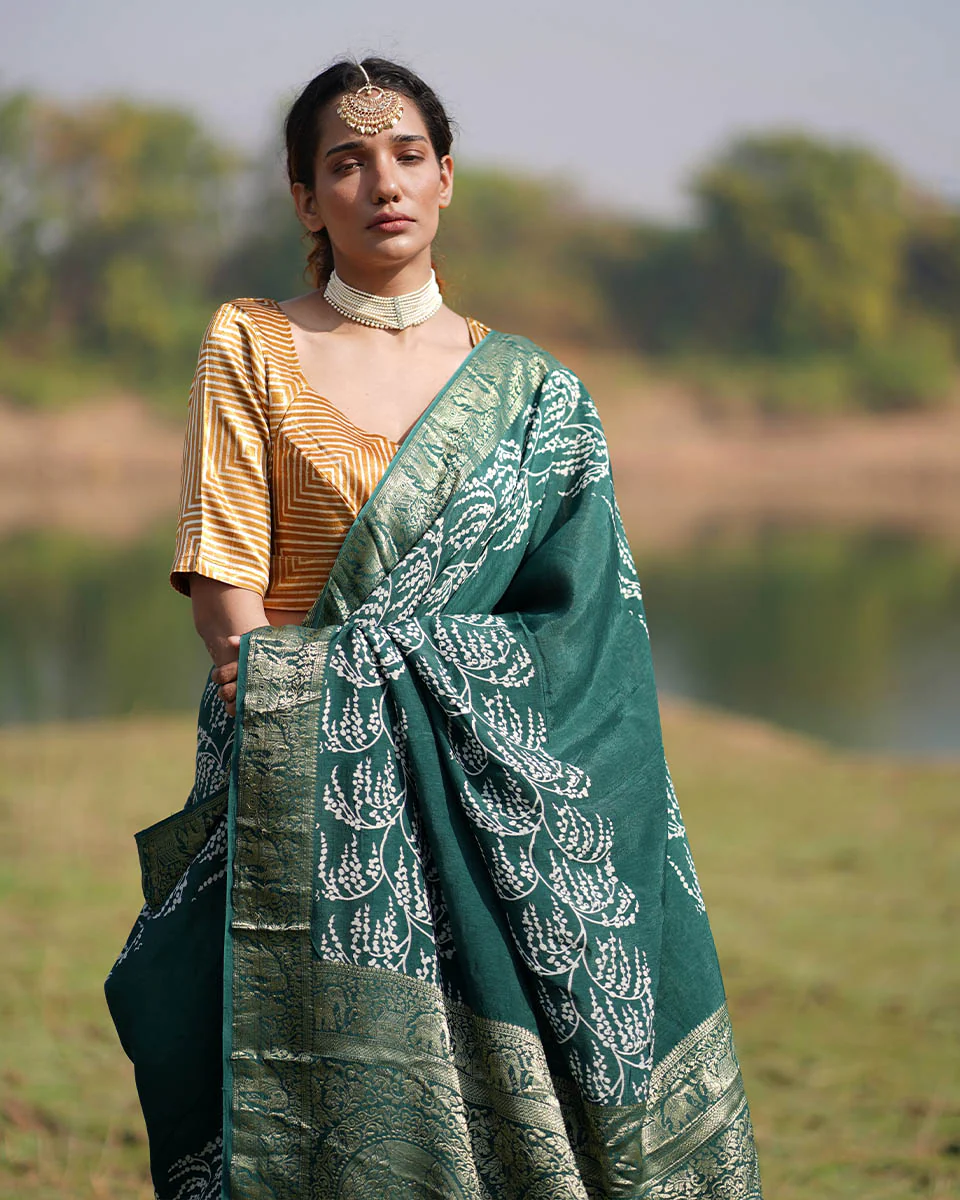Madhurima Green Block printed Dola Silk Saree - RB - Image 3