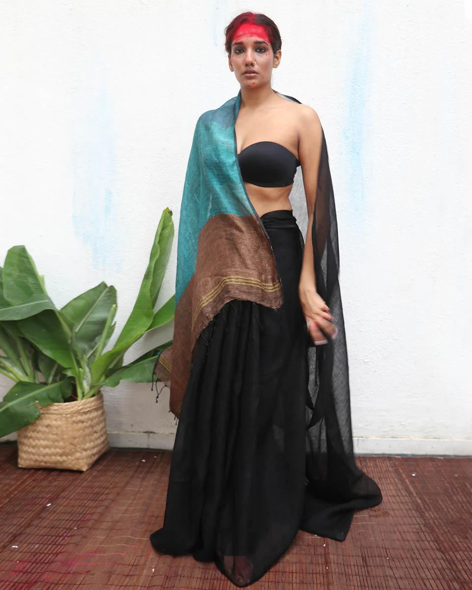 Mahamaya Black Handwoven Linen Saree - Kaali - Image 2