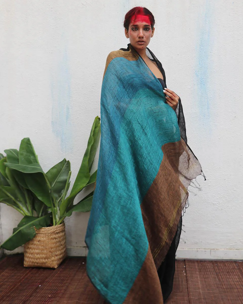 Mahamaya Black Handwoven Linen Saree - Kaali - Image 5