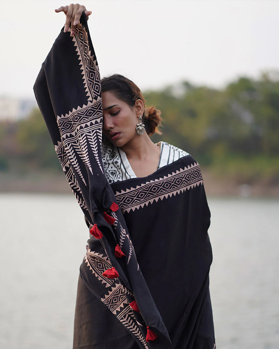 Mansi Black Block printed Modal Silk Saree - Jaisal - Image 4