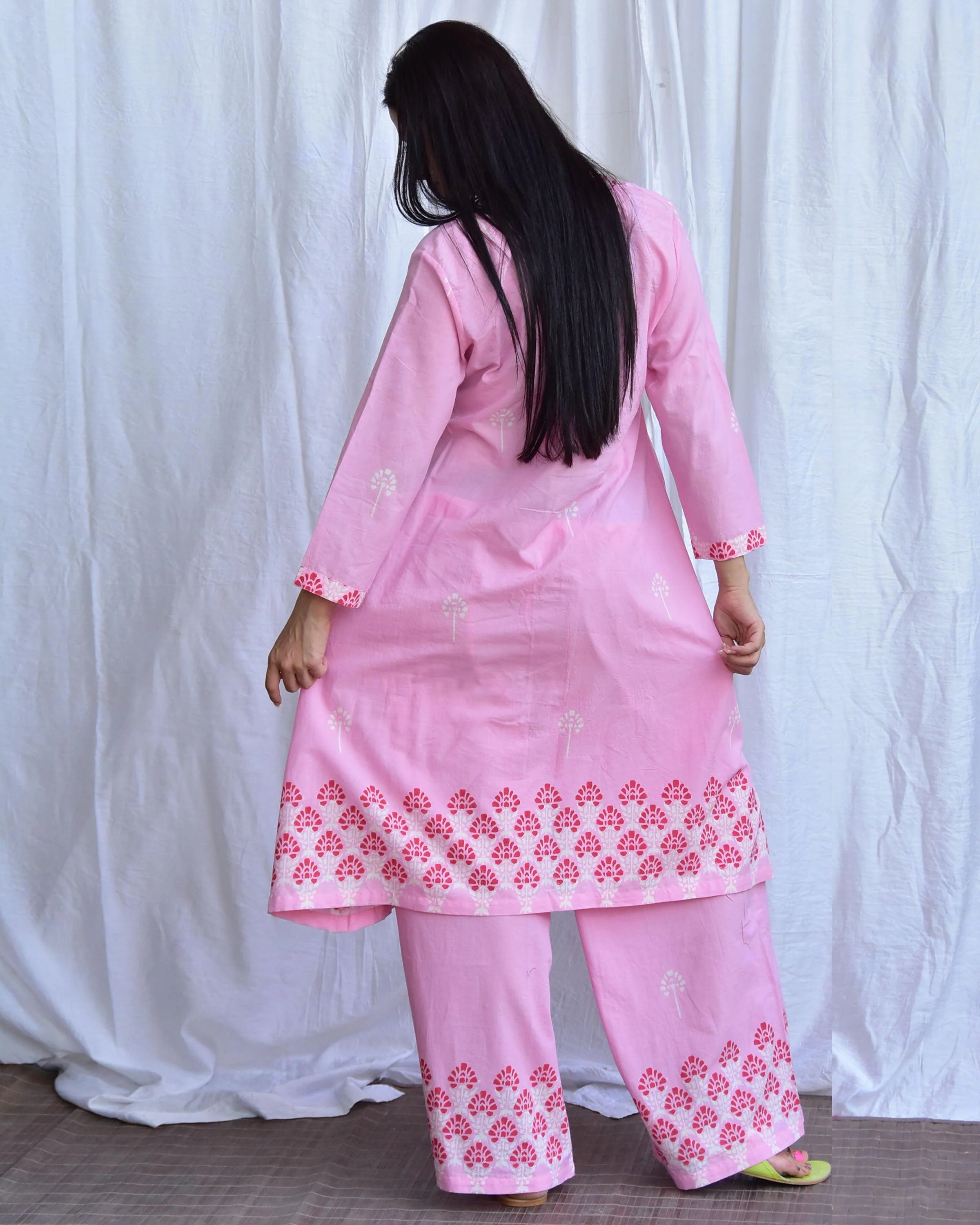 Mausam- E - Bahar Handblockprinted Cotton Kurta Set Of 2-Sor - Image 7