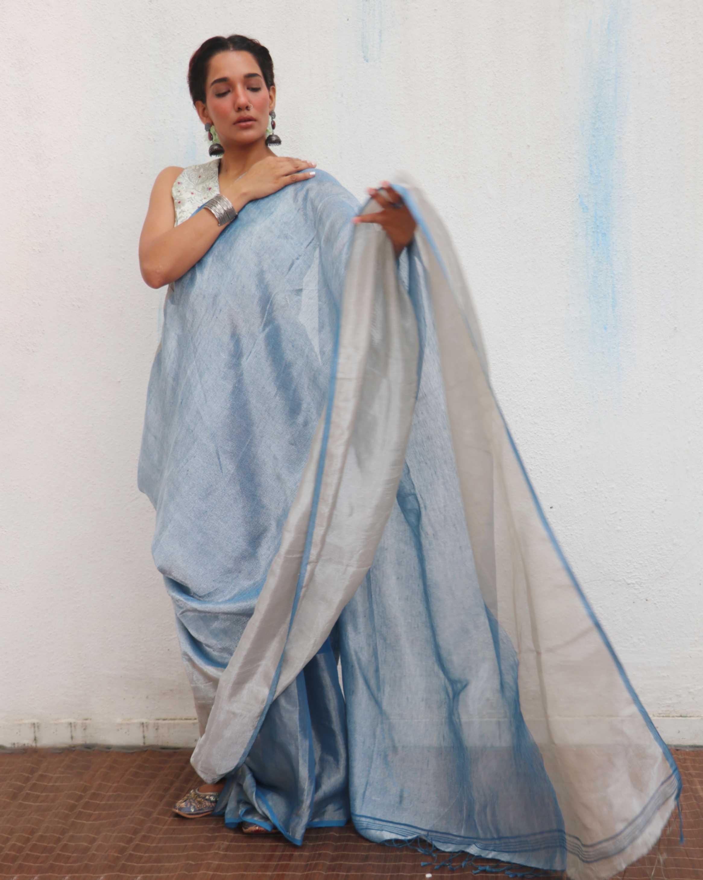 Mazha Blue Handwoven Linen Zari Saree - Jheel - Image 7