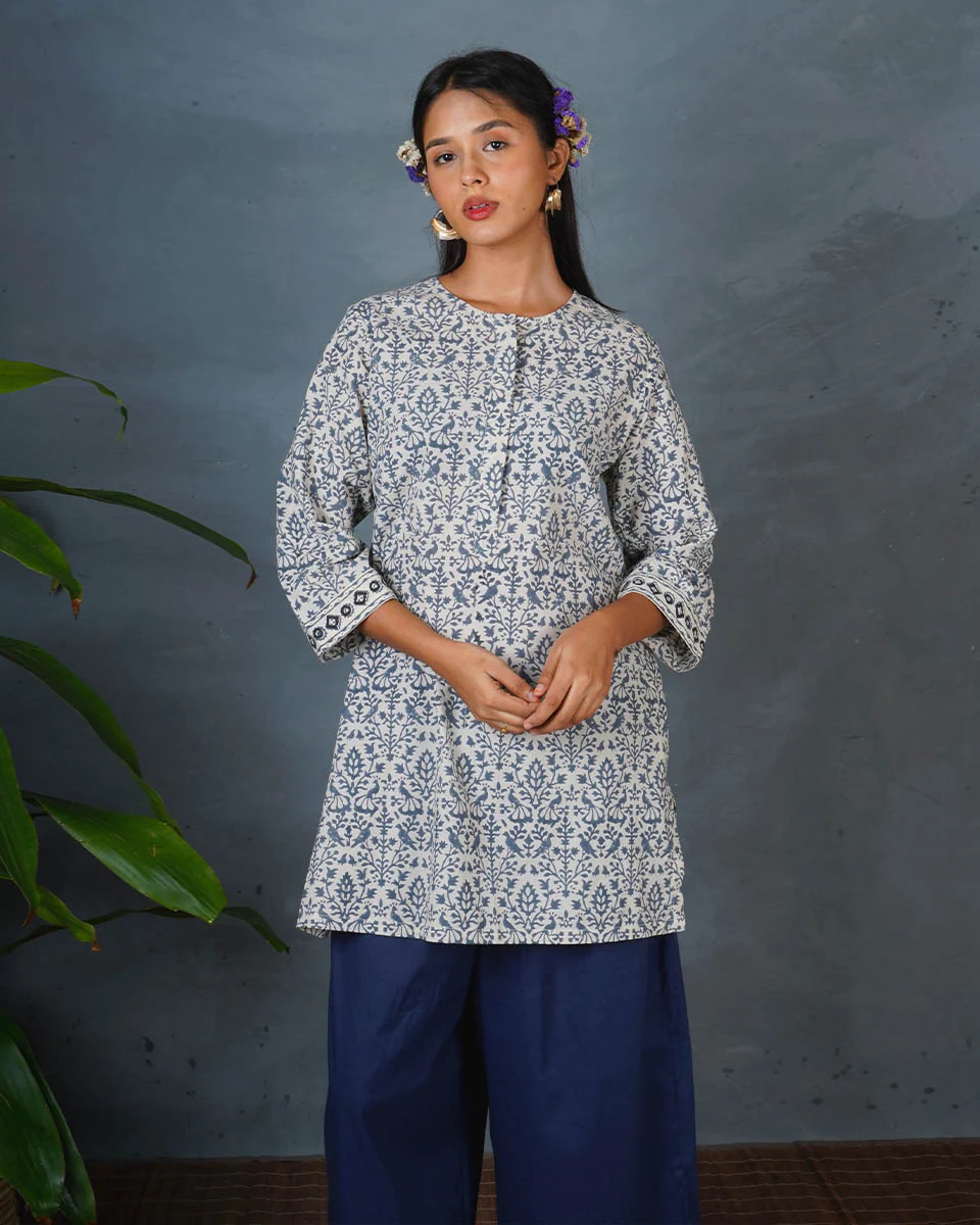 Mist Over Hill Grey Block Printed Top - BMS - Image 8