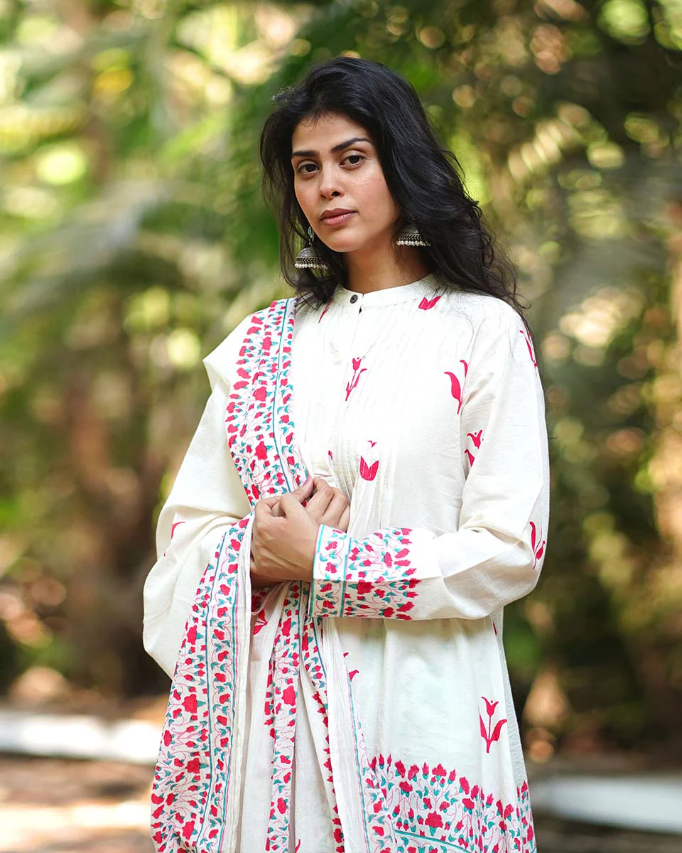 Mogra’s Magic Ivory Handblock Dupatta - MMG - Image 2
