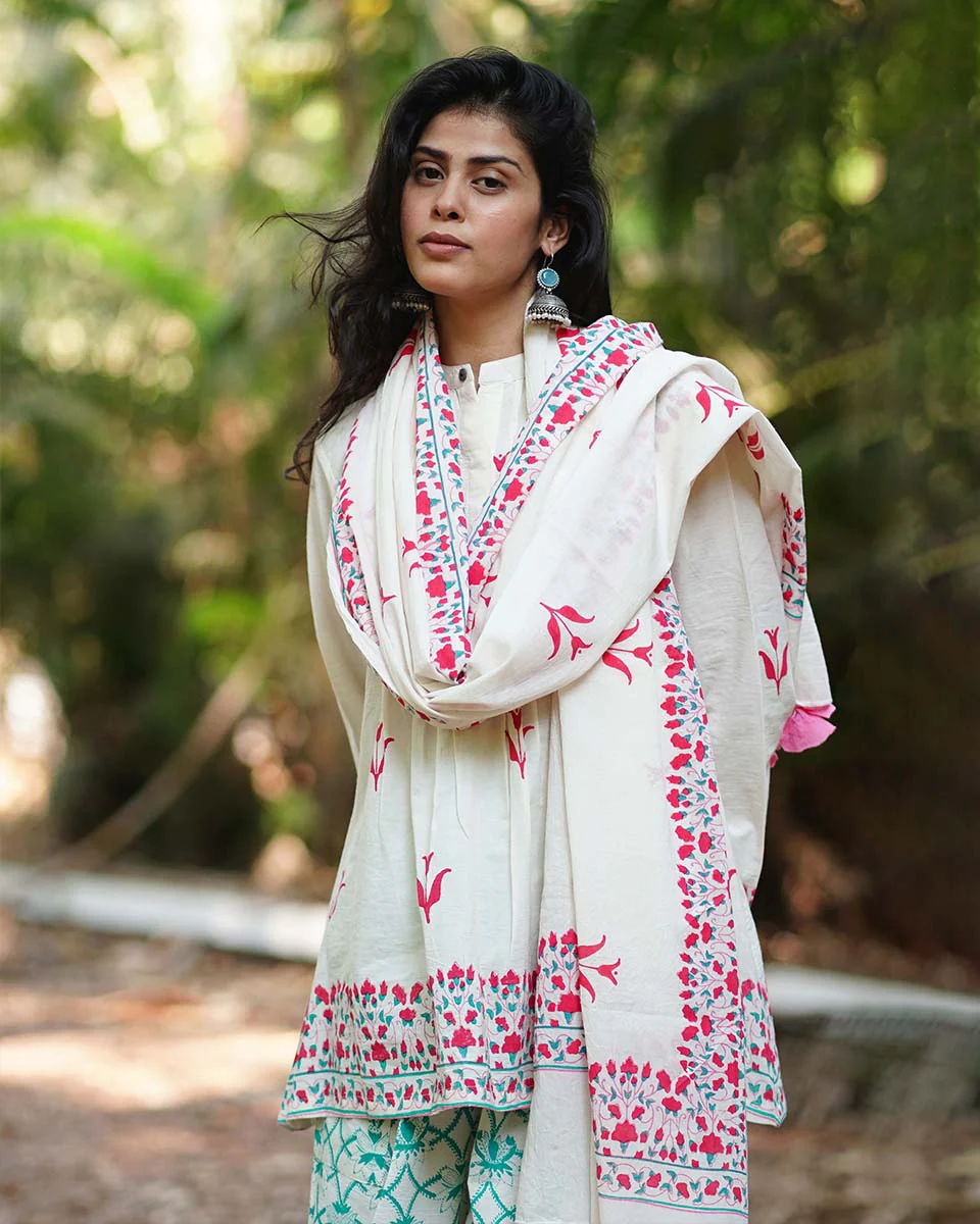 Mogra’s Magic Ivory Handblock Dupatta - MMG - Image 5