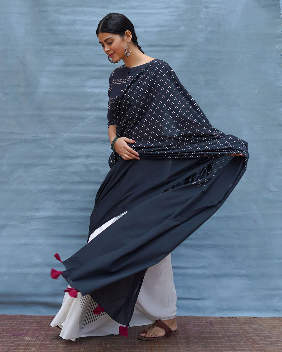 Monochrome Magic Black & White Handblock Print Cotton Saree - MIS - Image 7