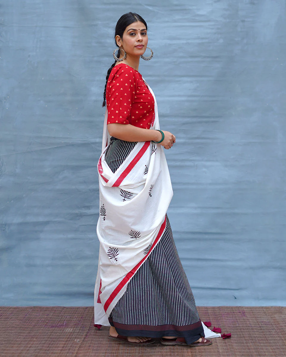 Moon & Mist Black & White Handblock Print Cotton Saree - MIS - Image 6