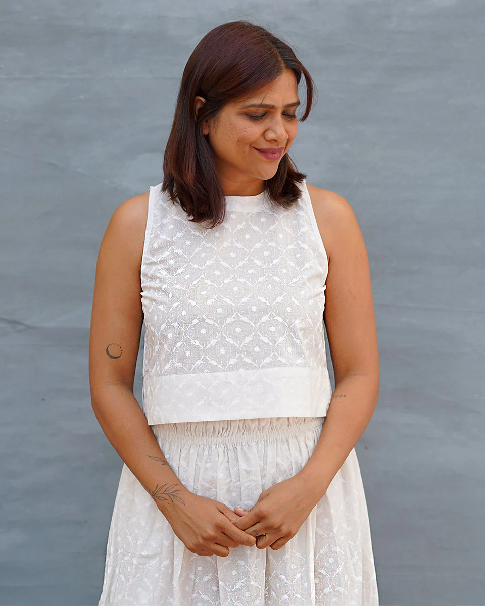 Moonflower White Handblock Print Cotton Top - Safed - Image 4