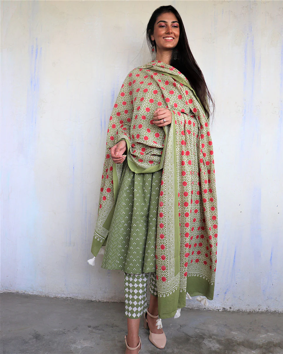 Olive Green Pure Cotton Blockprinted Dupatta-Ajooni - Image 5