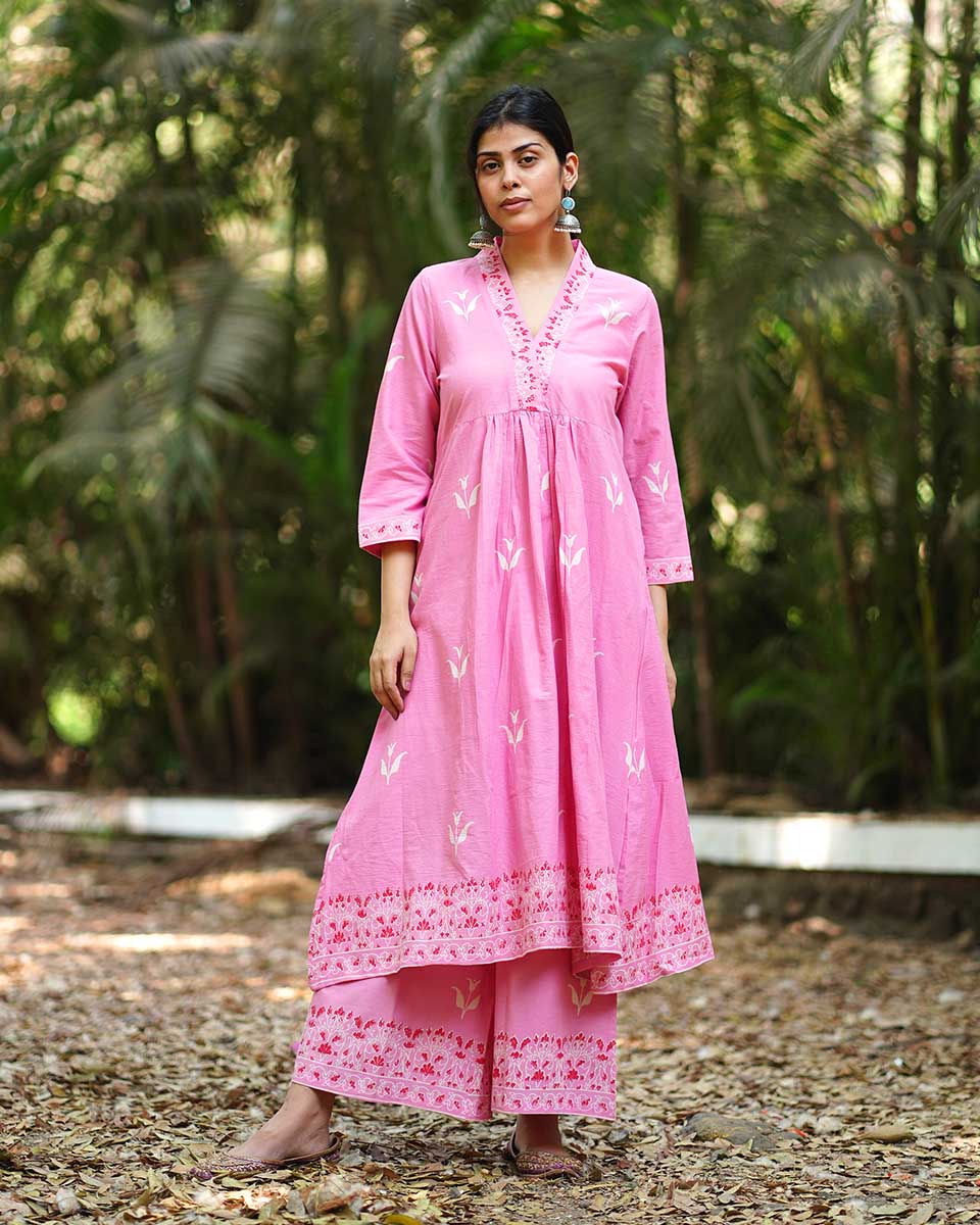 Parijat’s Purity Block Pink Printed Kurta Set - MMG - Image 4
