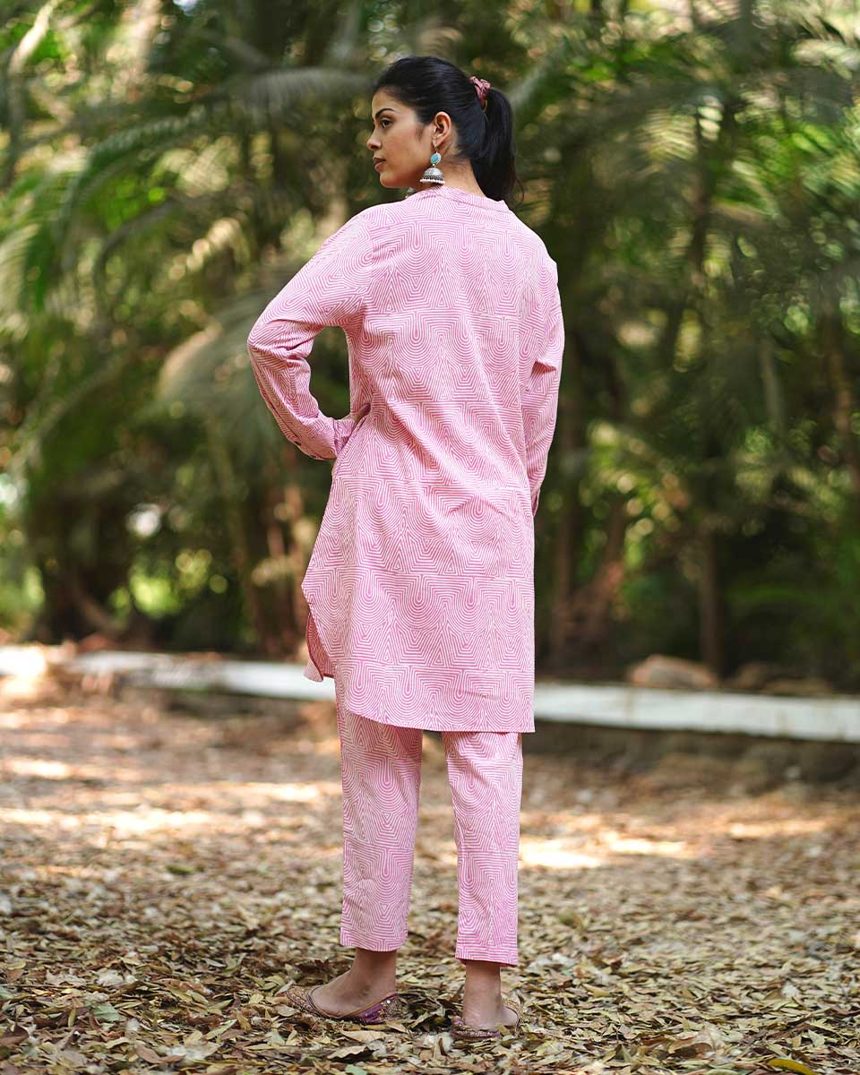 Radiant Roses Blush Pink Block Printed Kurta Set - MMG - Image 11