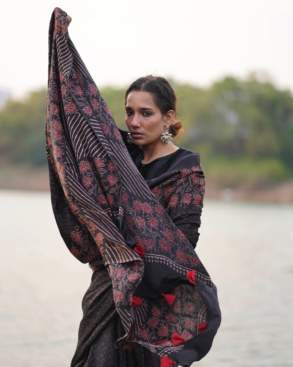 Rahi Black Block printed Modal Silk Saree - Jaisal - Image 11