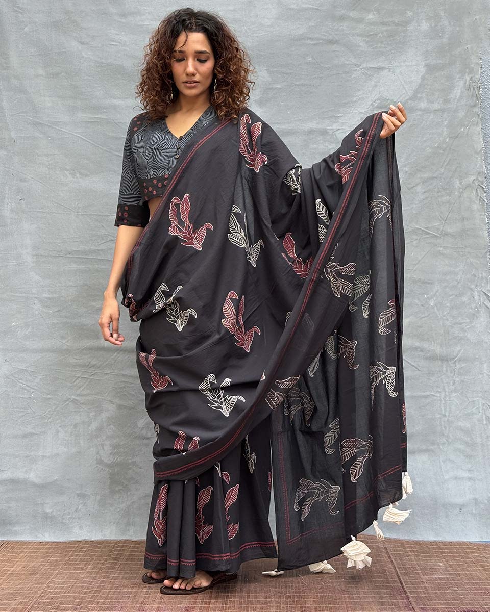 Raindrop Black Block printed Cotton Saree - Image 8