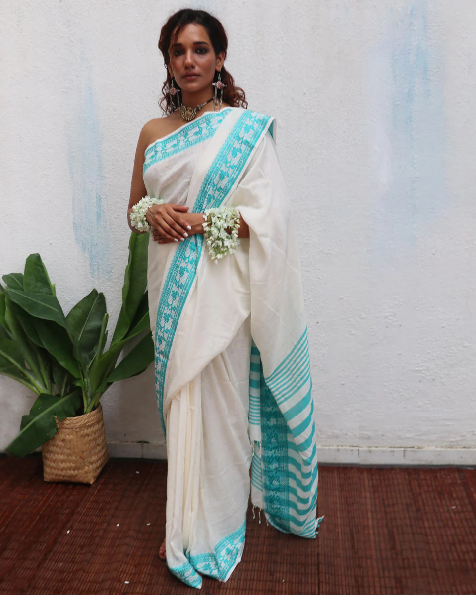 Sadhana Ivory Handwoven Linen Cotton Jamdani Saree - Uma - Image 4