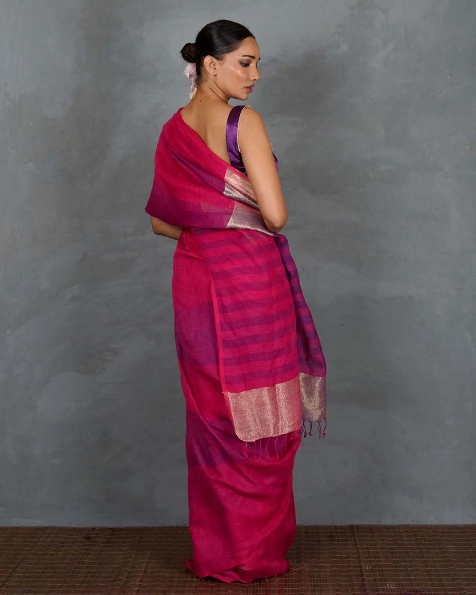Samira Magneta Handwoven Linen Saree - TARA - Image 4