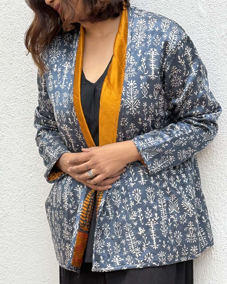 Softember Mashru Silk Reversible Quilted Jacket - Image 11