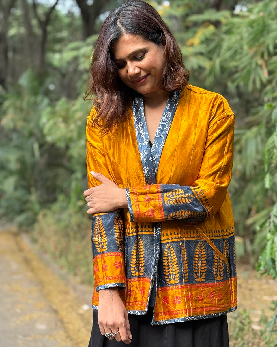 Softember Mashru Silk Reversible Quilted Jacket - Image 25