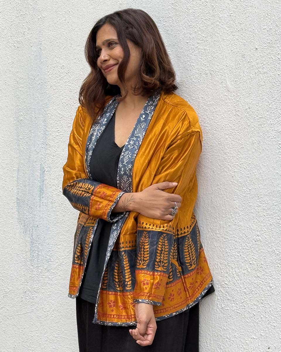Softember Mashru Silk Reversible Quilted Jacket - Image 7