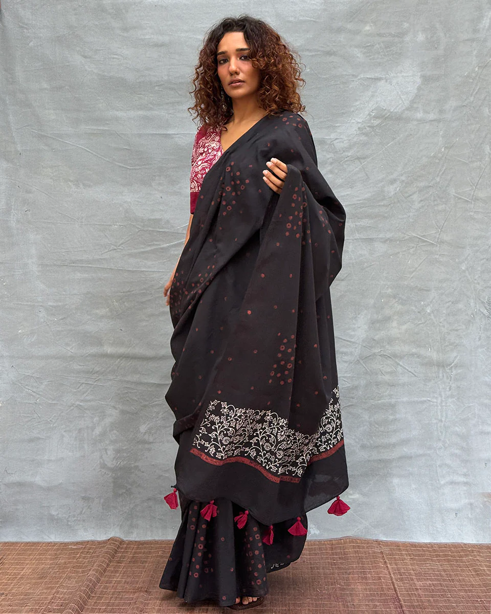 Song of Soil Black Block printed Cotton Saree - Image 12