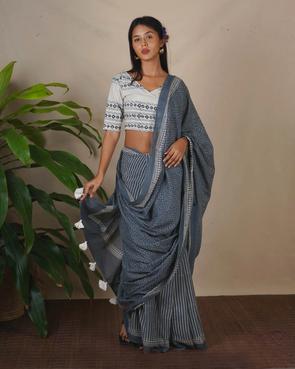 Strom Kiss Grey Printed Saree - BMS - Image 8