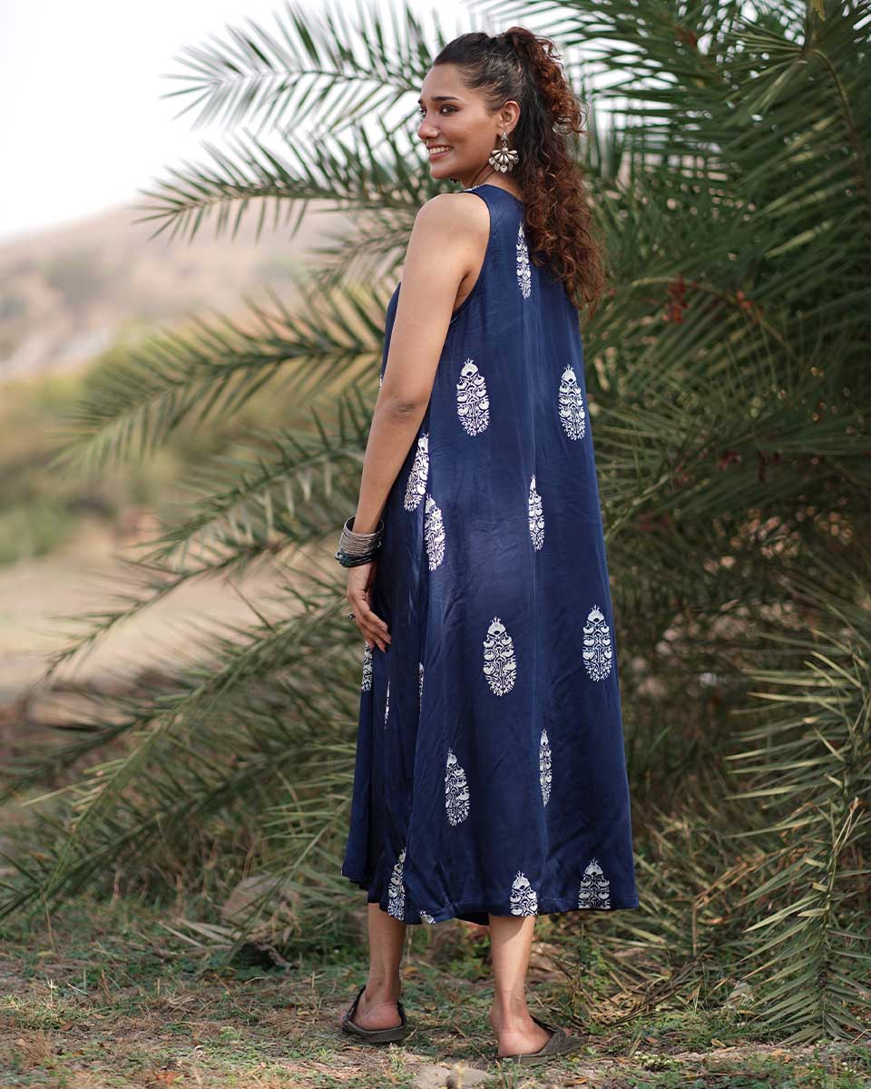 Suzette Modal Silk Dress - Image 4