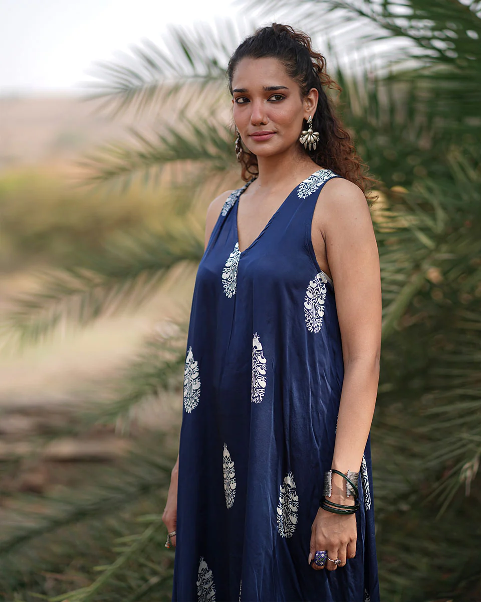 Suzette Modal Silk Dress - Image 6