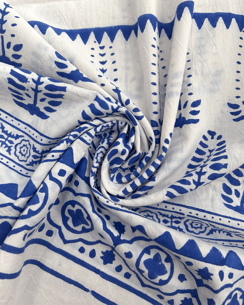 Vasara Blockprinted Cotton Kurta Set - BGVL - Image 2