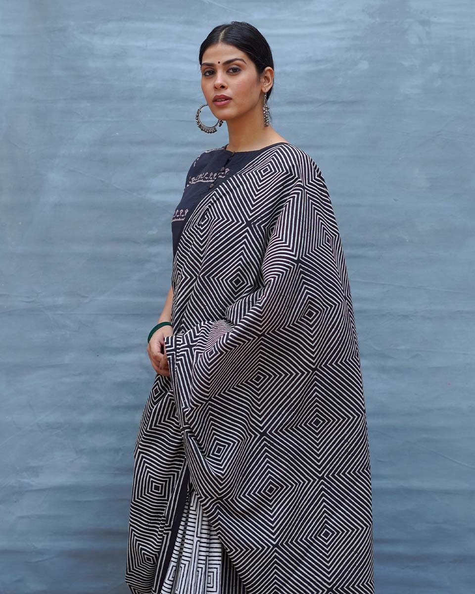 Vintage Muse Black & White Handblock Print Cotton Saree - MIS - Image 6