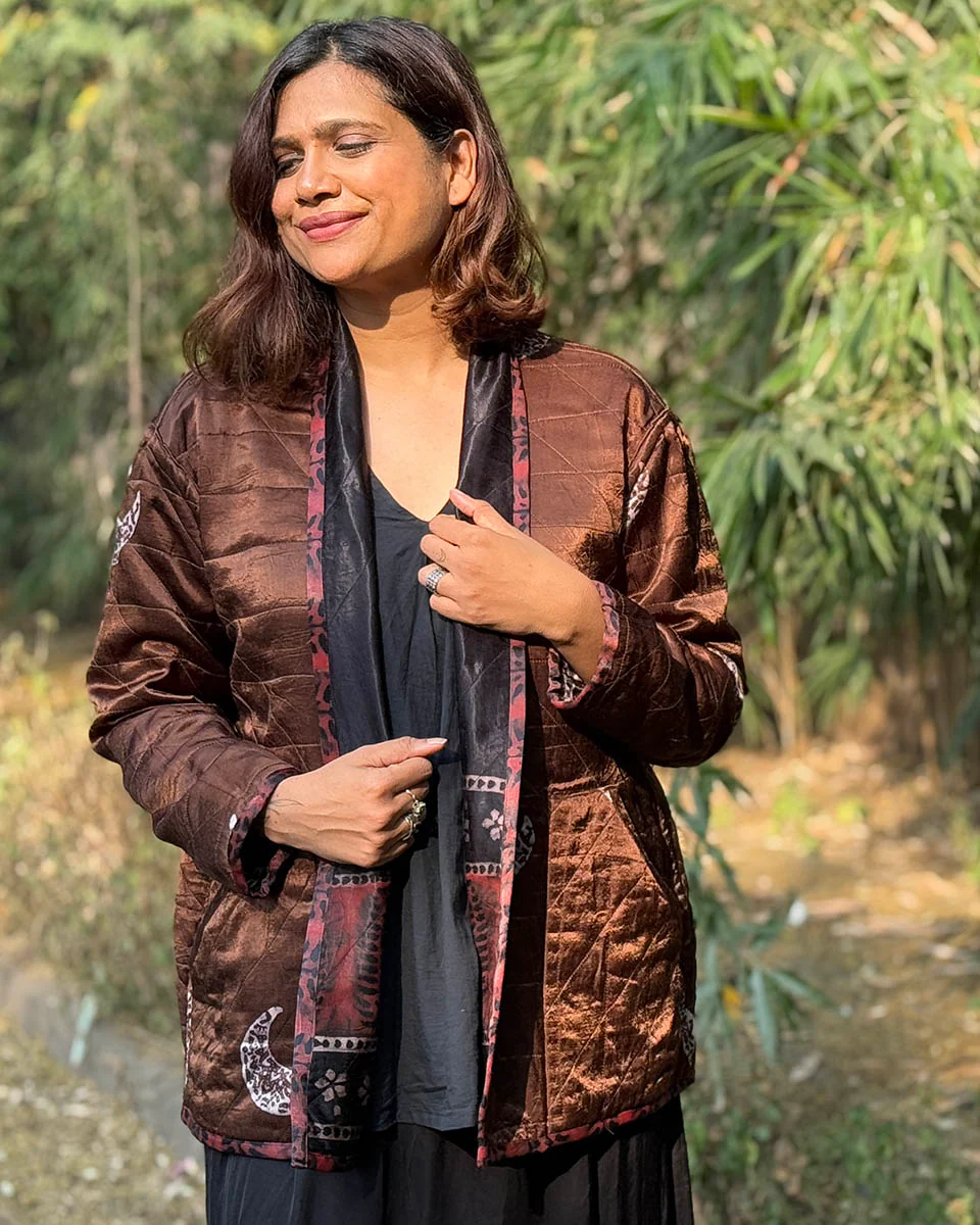 Willow Wrap Mashru Silk Reversible Quilted Jacket - Image 13