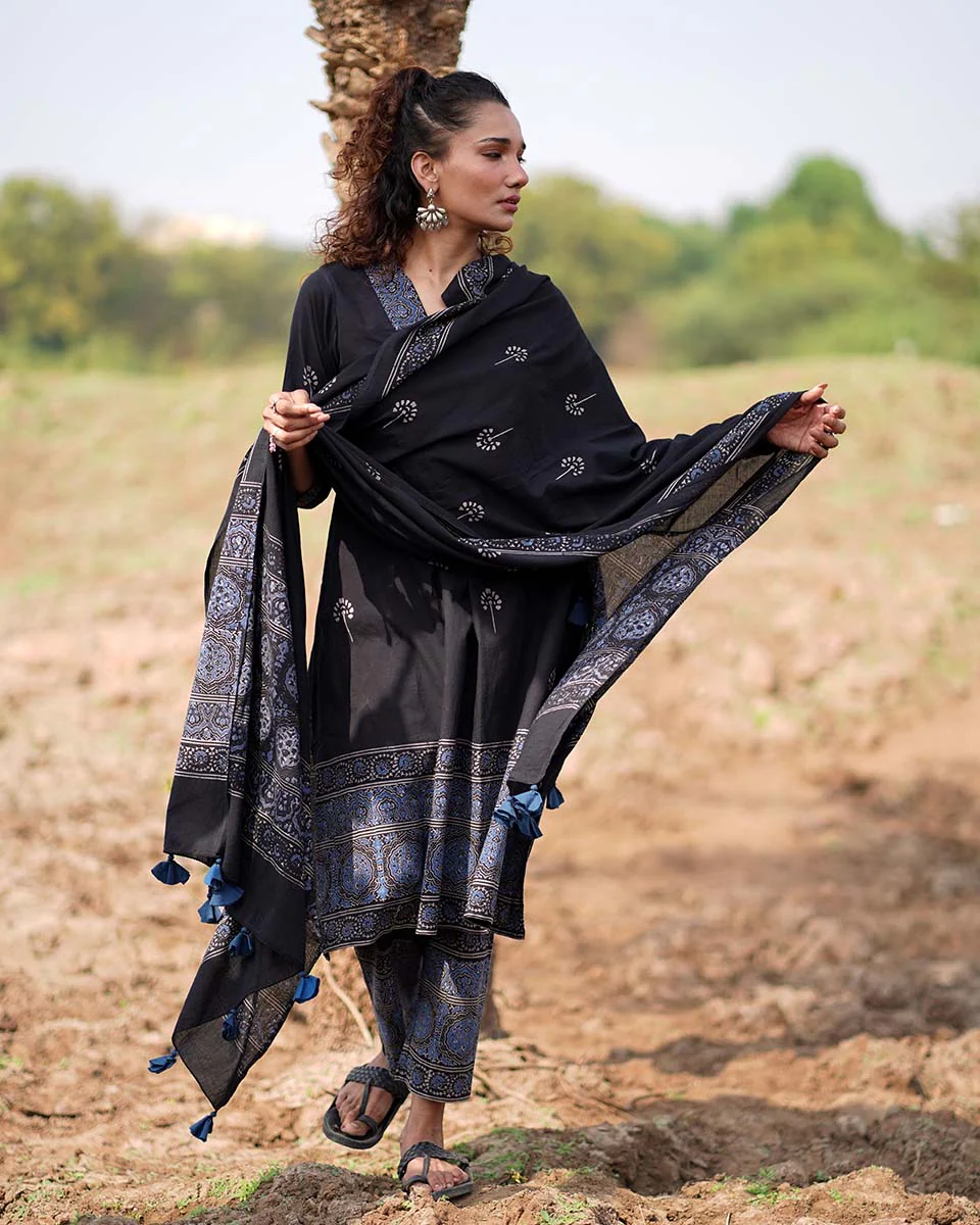 Woven Whispers Blockprinted Cotton Dupatta-WWB - Image 6