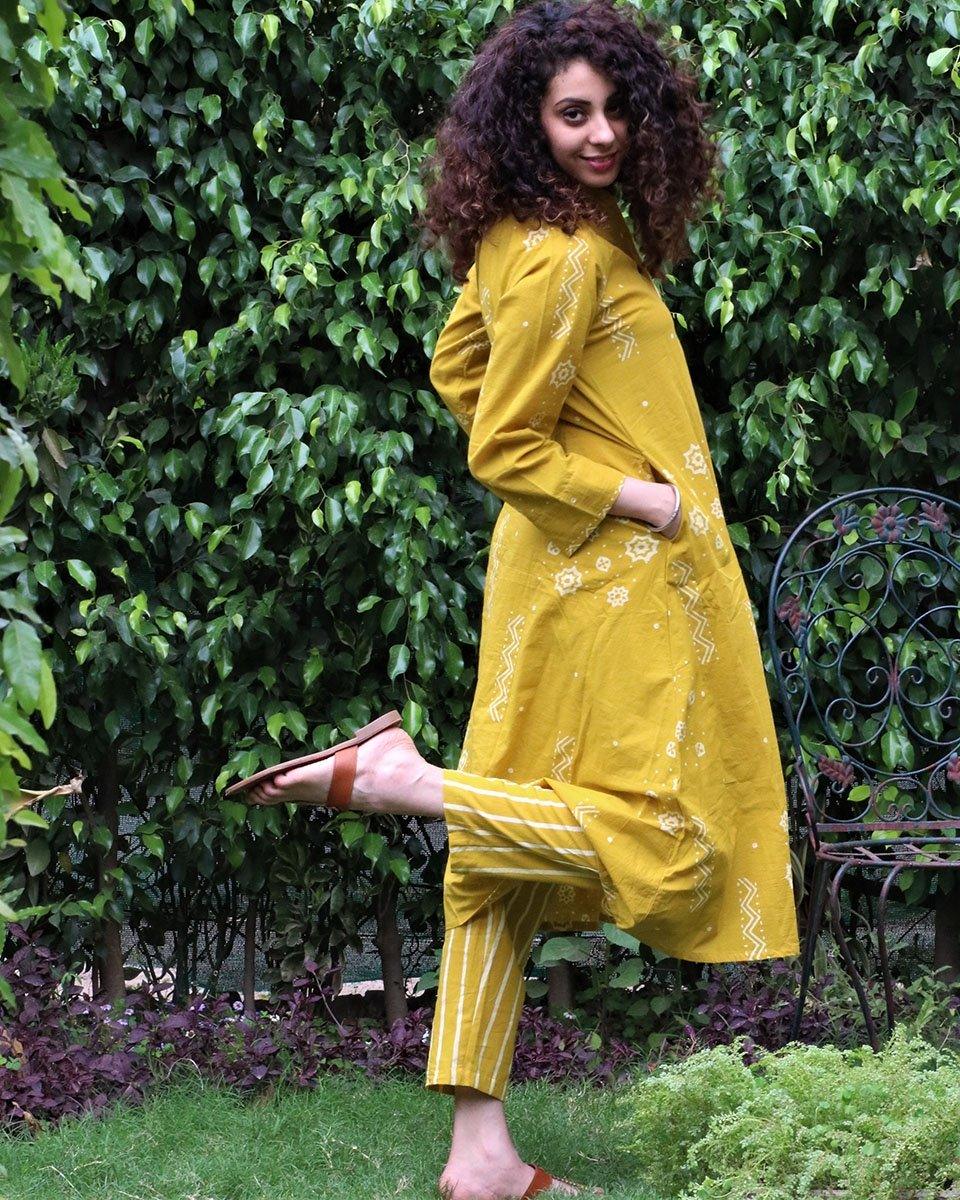 Yellow Block printed Kurti & Bottom (Set Of 2) - Image 2