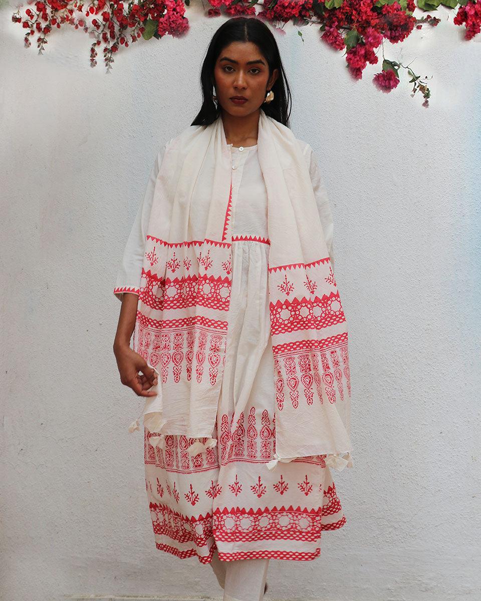 Zubeira Blockprinted Cotton Kurta Set - BGVL - Image 8